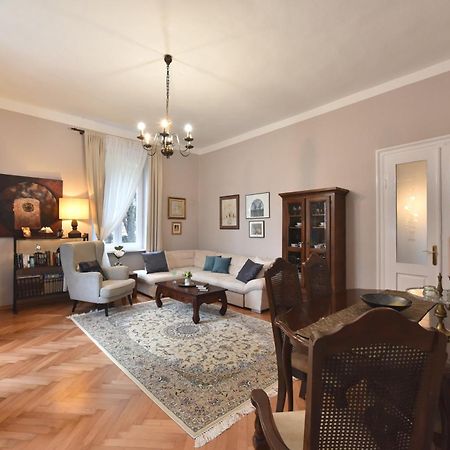 Zadar Center Beach Apartment - Directly On The Sea Buitenkant foto