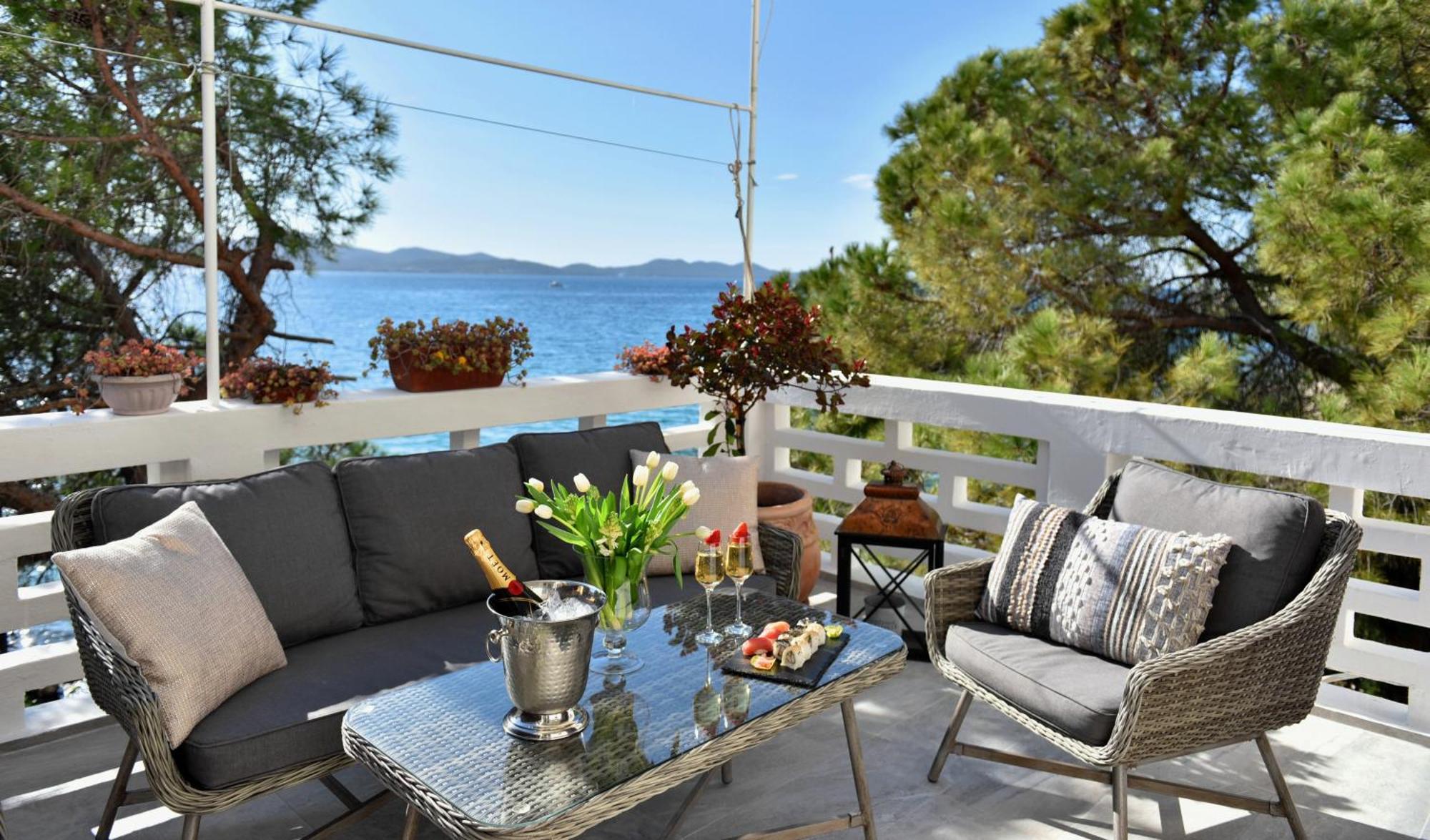 Zadar Center Beach Apartment - Directly On The Sea Buitenkant foto